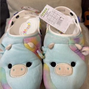 Brand new Crocs women 9 men 7
Squishmallows Cow Classic Clogs